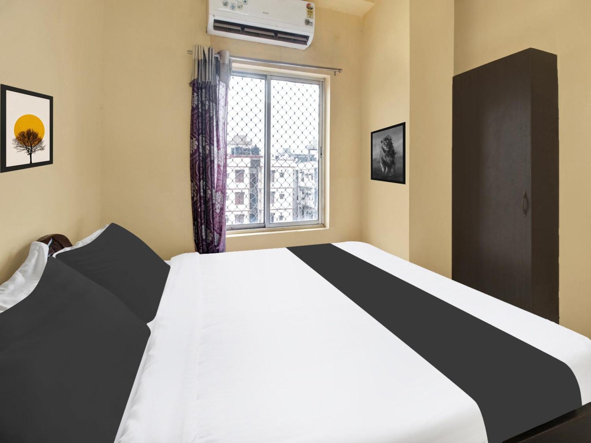 Super Hotel O Maligaon Adabari Guwahati Esterno foto