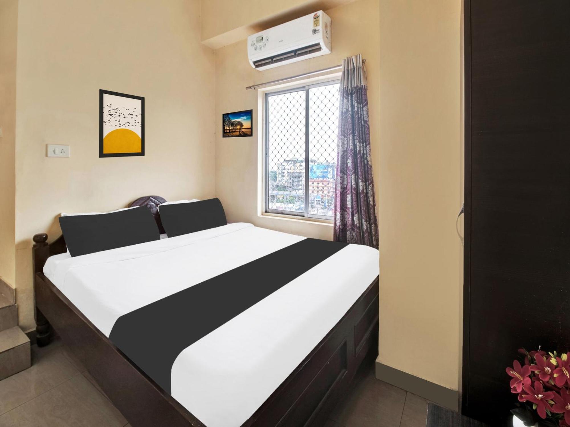 Super Hotel O Maligaon Adabari Guwahati Esterno foto
