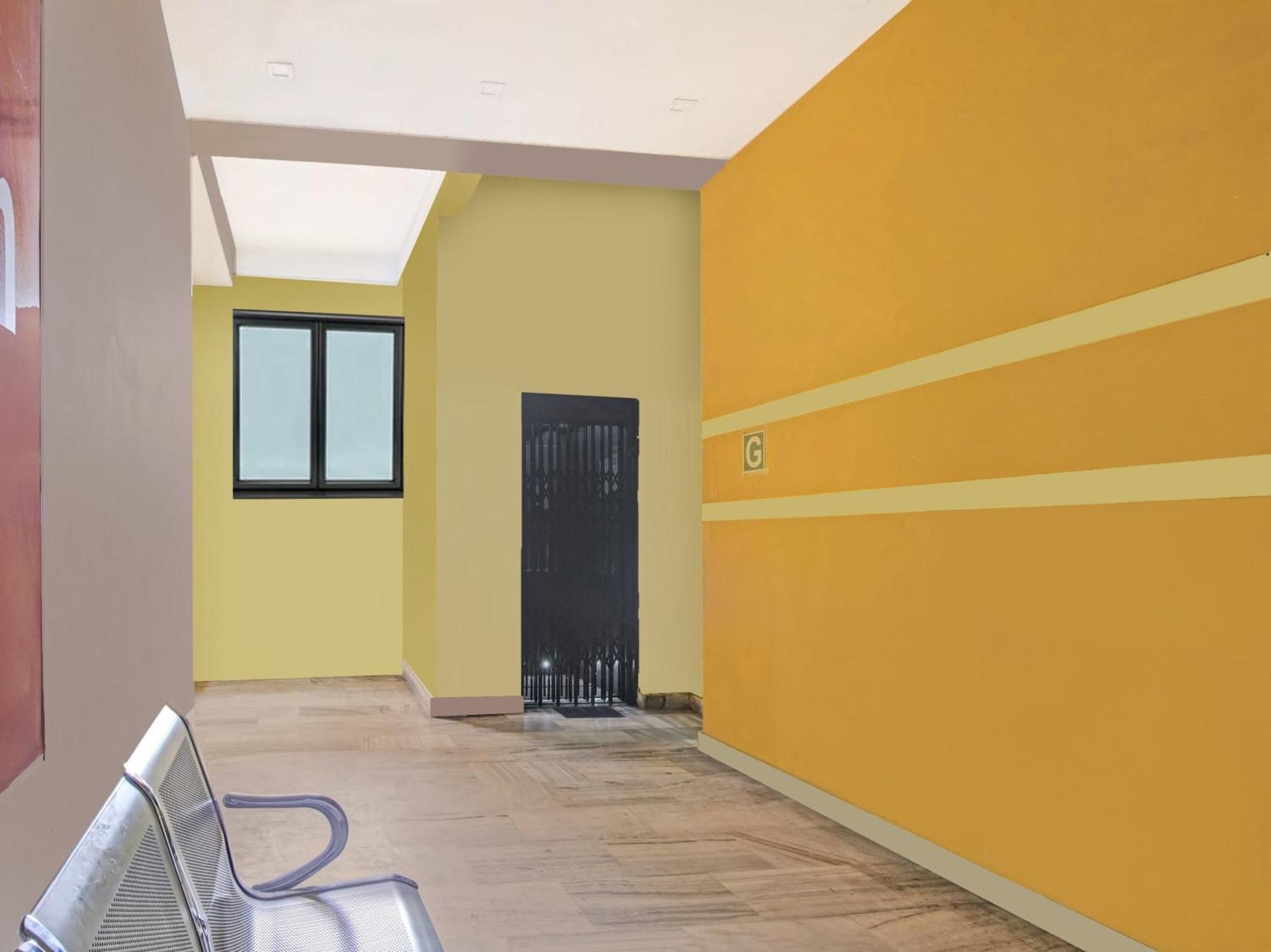 Super Hotel O Maligaon Adabari Guwahati Esterno foto